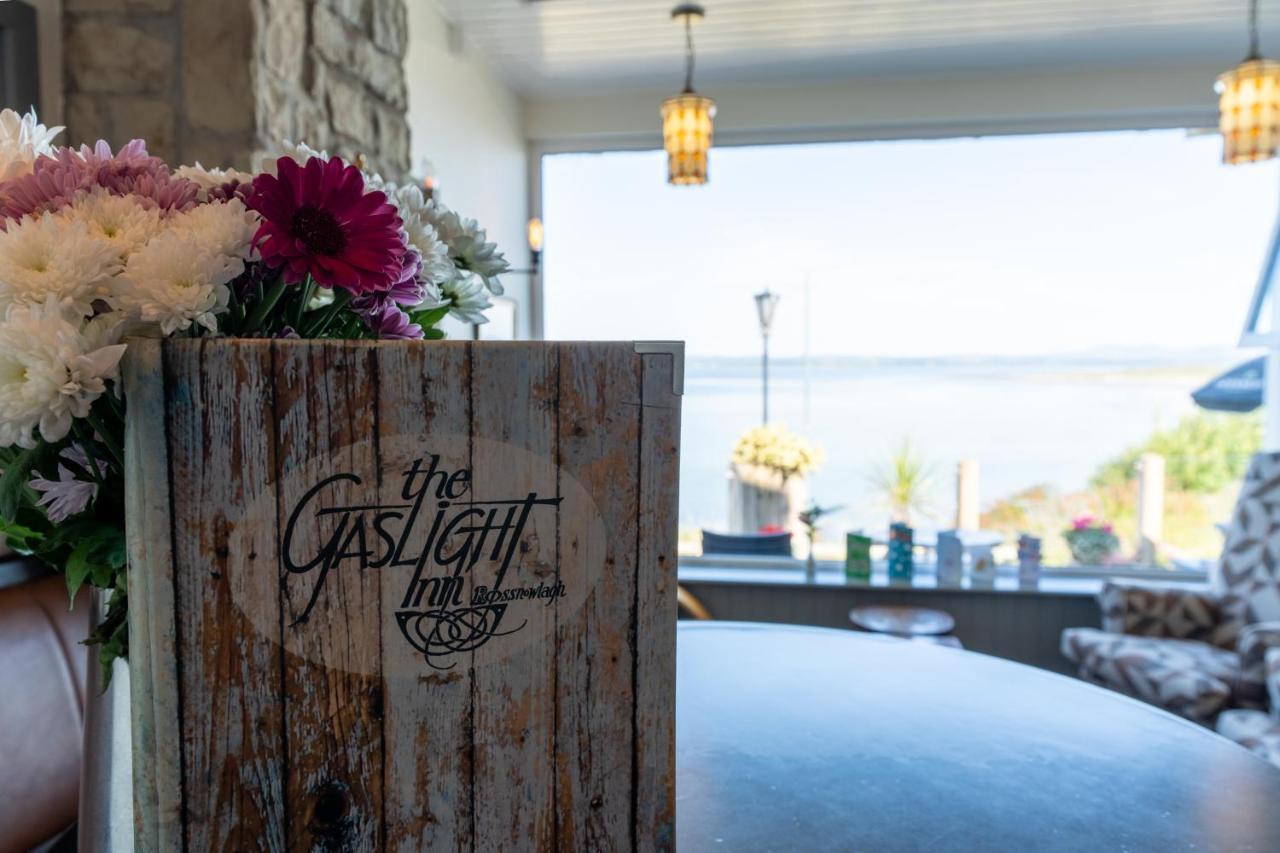 The Gaslight Inn Holiday Apartments & Licenced Restaurant Росноулах Экстерьер фото